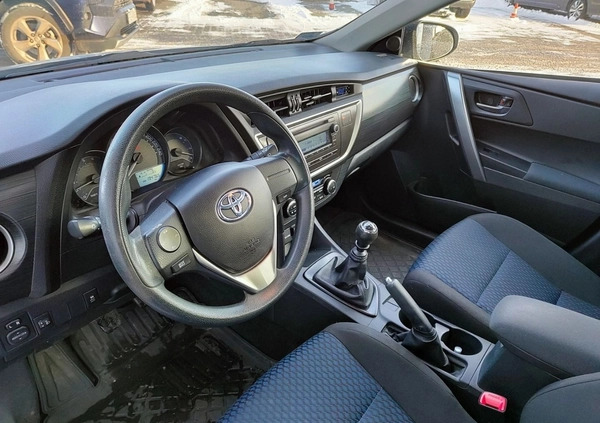 Toyota Auris cena 35000 przebieg: 194759, rok produkcji 2015 z Wisła małe 137